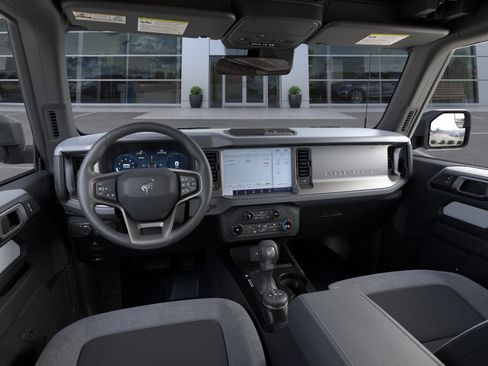New 2026 Ford Bronco 2-Door AWD/4WD image 37
