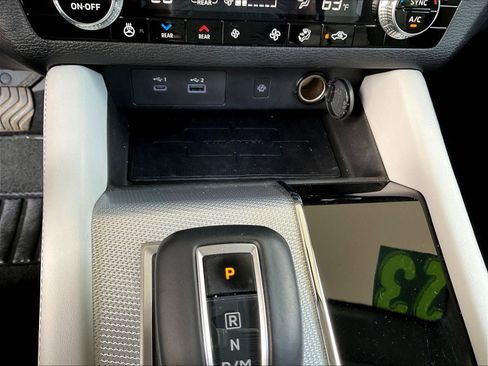 Used 2023 Mitsubishi Outlander SEL FWD image 15