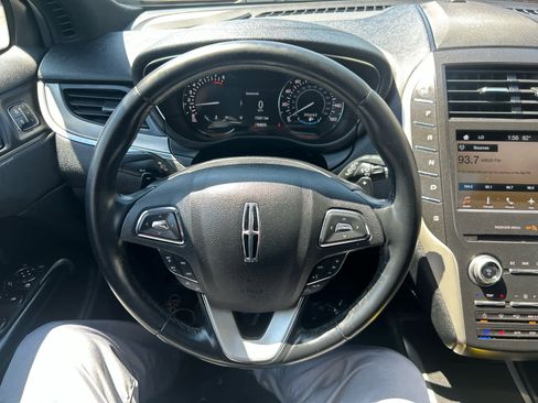 Used 2017 Lincoln MKC Reserve AWD/4WD image 18