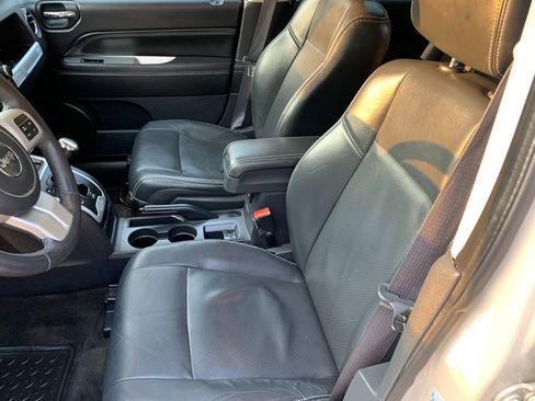 Used 2016 Jeep Compass High Altitude AWD/4WD image 17