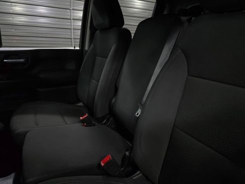 Used 2024 GMC Sierra 3500 Pro w/ Convenience Package image 18