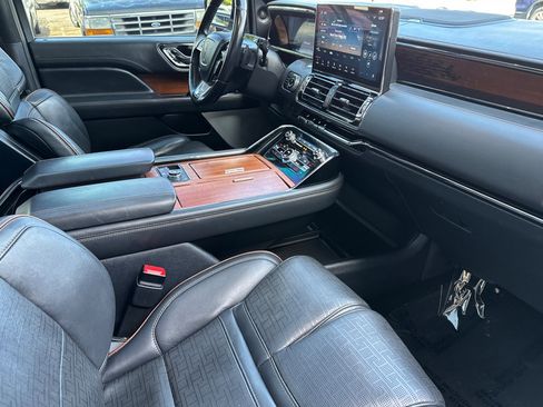 Certified 2023 Lincoln Navigator L Black Label AWD/4WD image 17