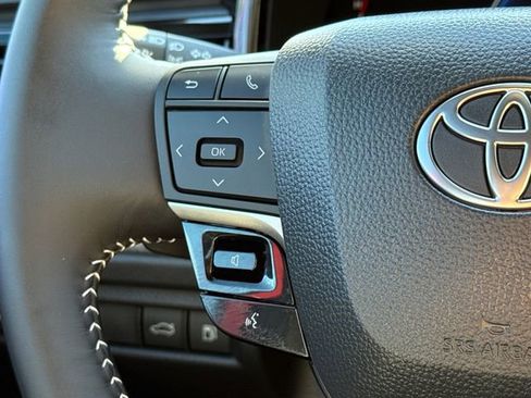 Used 2026 Toyota Camry SE w/ Convenience Package FWD image 29