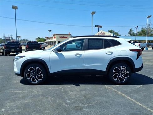 New 2026 Chevrolet Trax RS image 10