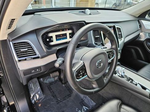 Certified 2024 Volvo XC90 T8 Ultimate AWD/4WD image 18