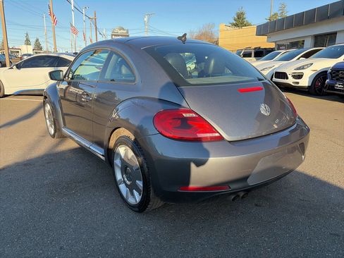 Used 2012 Volkswagen Beetle 2.5 image 3