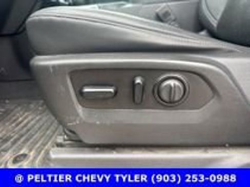 Used 2021 Chevrolet Silverado 1500 LTZ w/ LTZ Premium Package AWD/4WD image 15