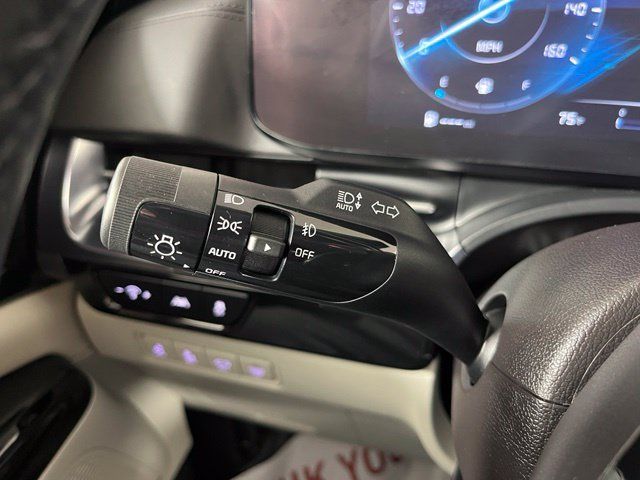 Used 2024 Kia Carnival SX Prestige FWD image 20