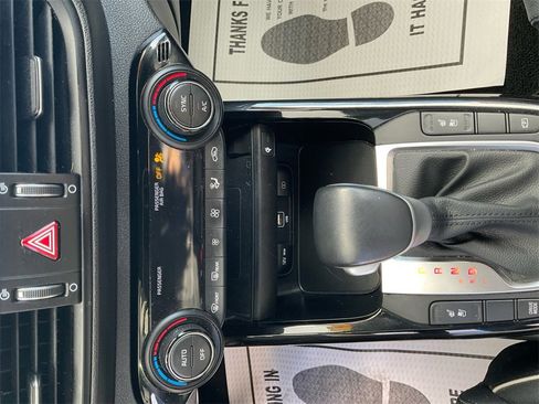 Used 2023 Kia Forte GT-Line w/ GT-Line Premium Package image 19