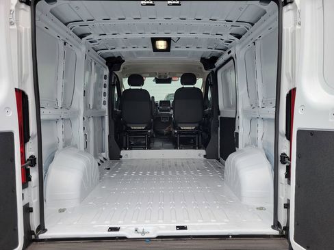 New 2026 RAM ProMaster 1500 w/ Convenience Group FWD image 14