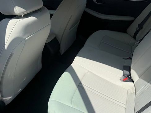 Used 2025 Hyundai Sonata SE FWD image 16