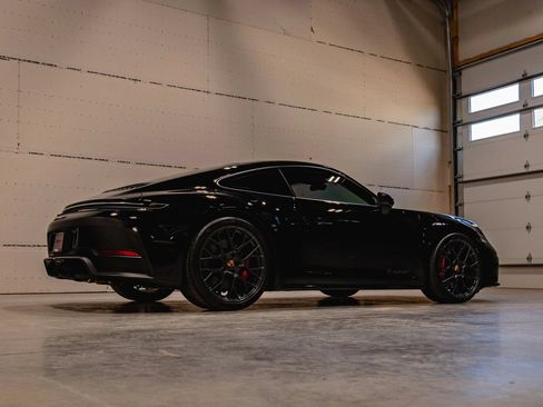 Used 2025 Porsche 911 GTS image 4