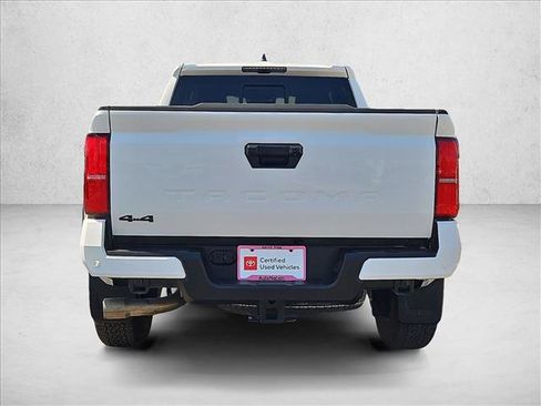 Certified 2024 Toyota Tacoma TRD Off-Road w/ TRD Off Road Upgrade Package AWD/4WD image 7