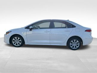 Used 2024 Toyota Corolla LE FWD video 2