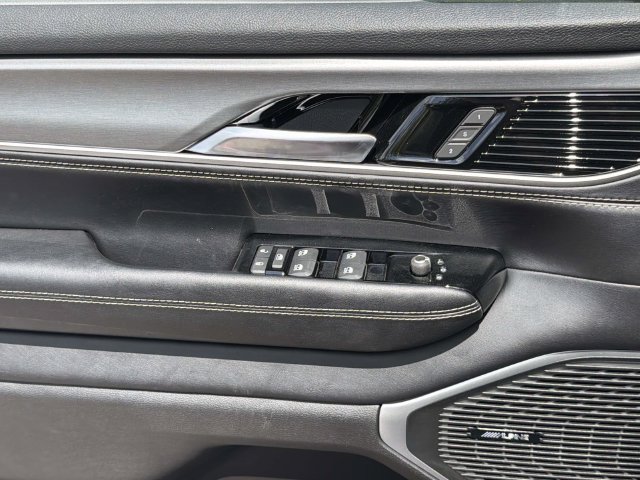 New 2026 Jeep Grand Wagoneer 2WD w/ Premium Group I image 22