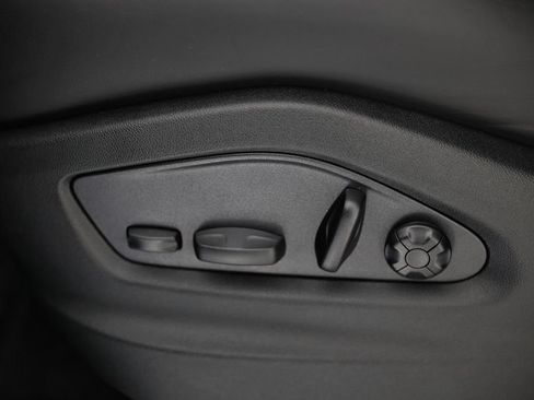 New 2026 Porsche Cayenne Coupe AWD/4WD image 24