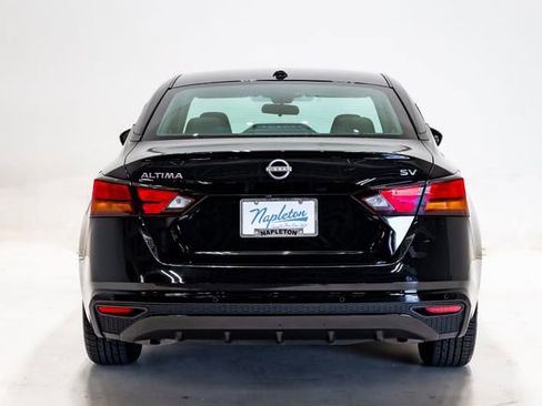 Used 2024 Nissan Altima 2.5 SV image 29