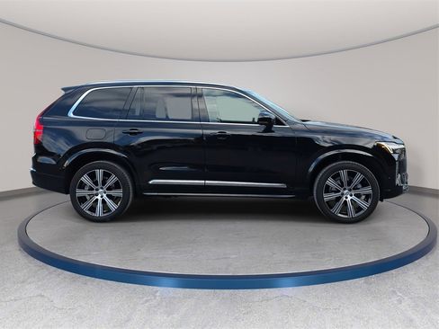 Used 2025 Volvo XC90 B6 Ultra w/ Protection Package Premier image 5