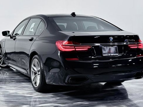 Used 2018 BMW 740e xDrive AWD/4WD image 11