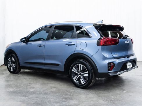 Used 2022 Kia Niro EX Premium FWD image 4
