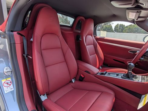 New 2025 Porsche 718 Boxster image 26