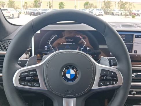 New 2027 BMW X7 xDrive40i w/ Executive Package AWD/4WD image 8