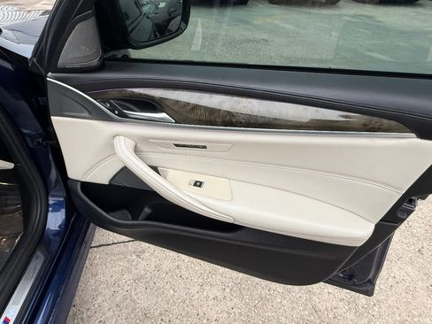 Used 2018 BMW 540i RWD image 12