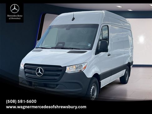 Used 2025 Mercedes-Benz Sprinter 2500 image 1