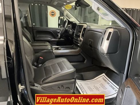 Used 2018 GMC Sierra 3500 Denali w/ Duramax Plus Package AWD/4WD image 39