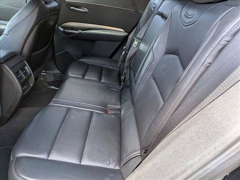 Used 2020 Cadillac XT4 Premium Luxury image 14