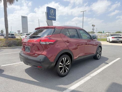 Used 2020 Nissan Kicks SV FWD image 14