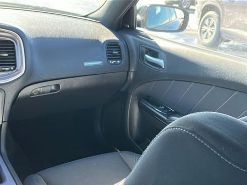Used 2019 Dodge Charger SXT w/ Blacktop Package image 21