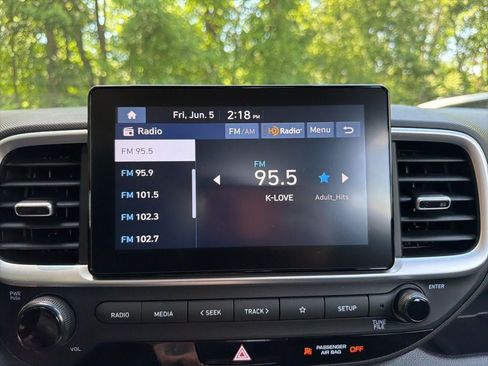 Certified 2023 Hyundai Venue SEL FWD image 24