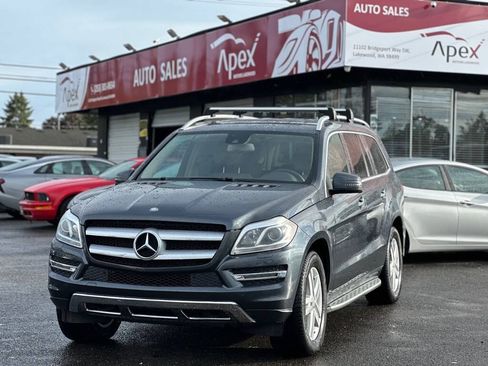 Used 2013 Mercedes-Benz GL 450 4MATIC image 2
