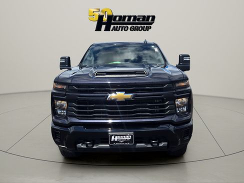 Used 2024 Chevrolet Silverado 2500 Custom w/ Custom Convenience Package AWD/4WD image 6