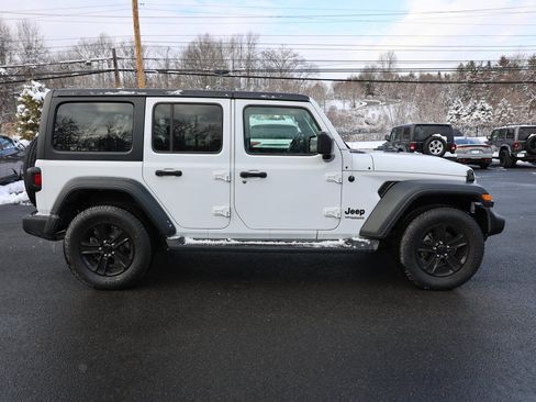 Used 2021 Jeep Wrangler Unlimited Sport image 8