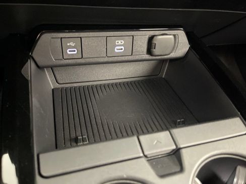 Certified 2024 Toyota Prius LE AWD/4WD image 30