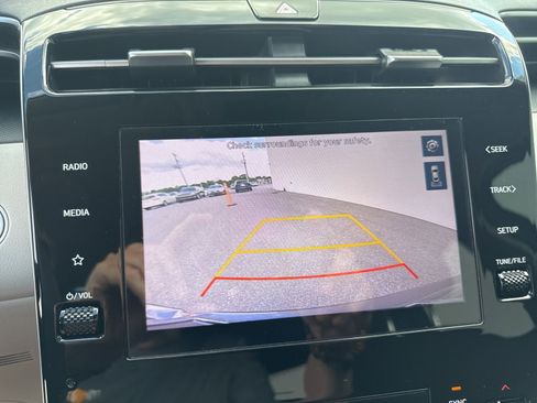 Certified 2024 Hyundai Tucson SEL FWD image 22