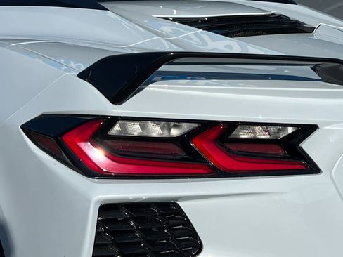 Used 2023 Chevrolet Corvette Stingray Premium Conv w/ Z51 Performance Package image 26