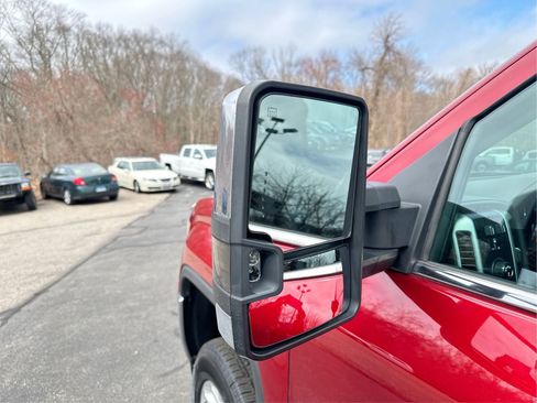 Used 2018 GMC Sierra 1500 SLE w/ SLE Value Package AWD/4WD image 25