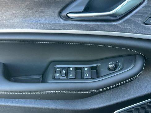 New 2026 Jeep Grand Cherokee L Limited AWD/4WD image 11