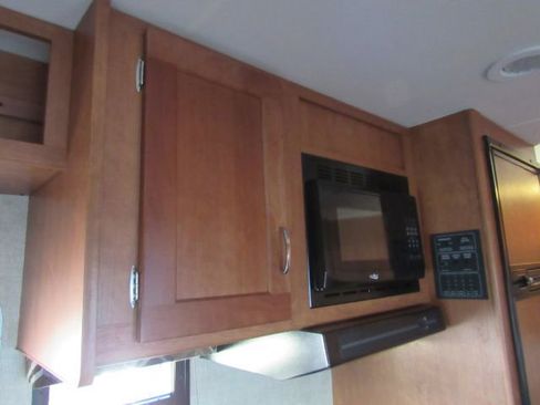 Used 2017 Ford E-450 and Econoline 450 Super Duty w/ Motorhome Prep Package image 39