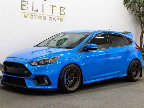 Used 2017 Ford Focus RS image 1