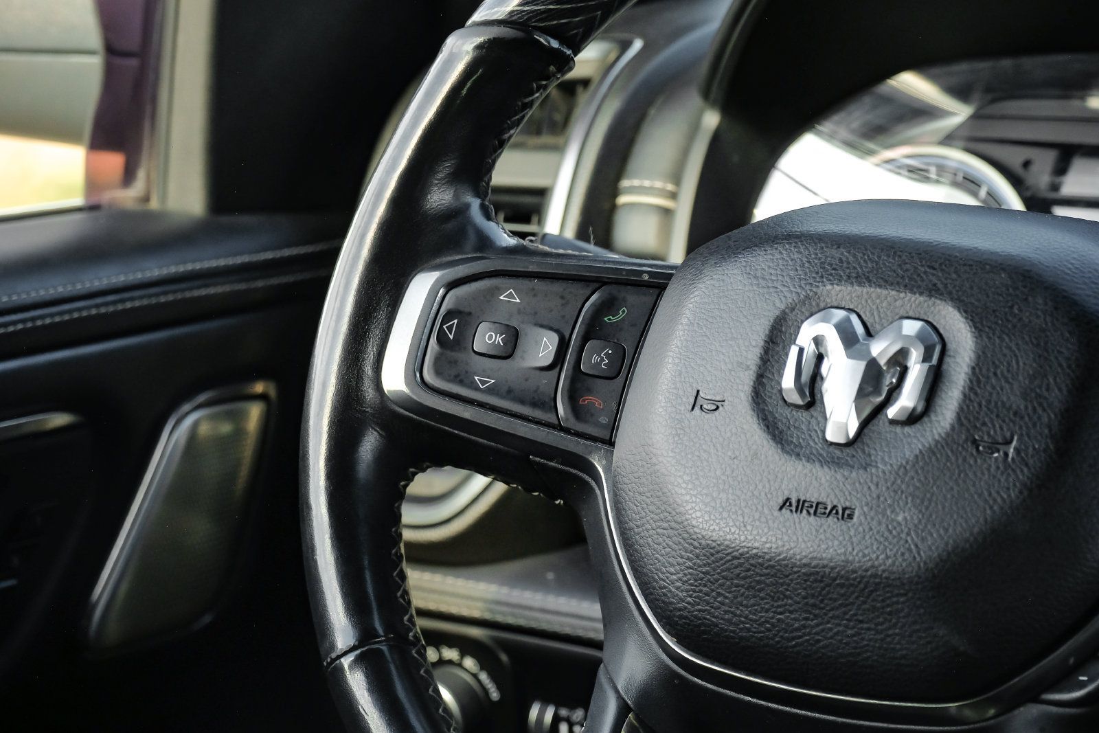Used 2020 RAM 1500 Limited AWD/4WD image 19