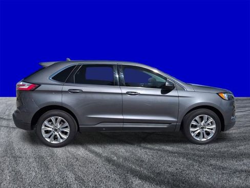 Certified 2024 Ford Edge Titanium image 3