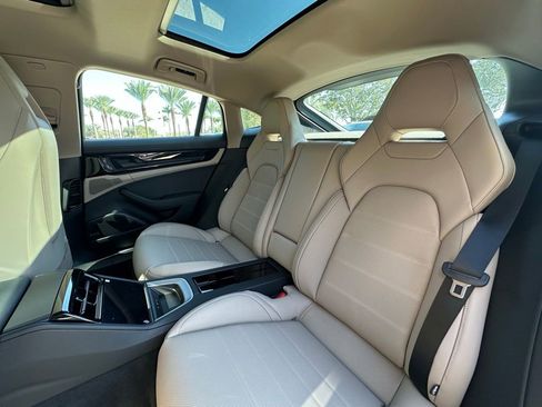 Used 2026 Porsche Panamera 4 image 34