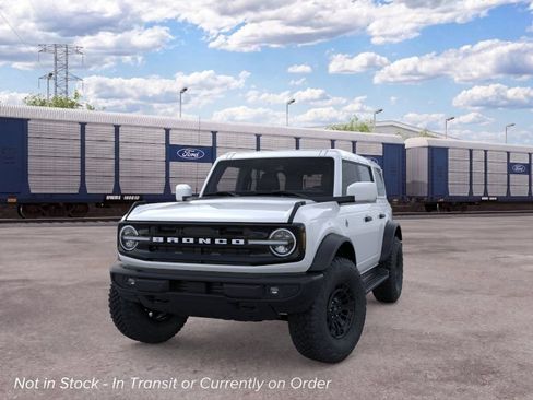 New 2026 Ford Bronco Outer Banks w/ Sasquatch Package AWD/4WD image 2