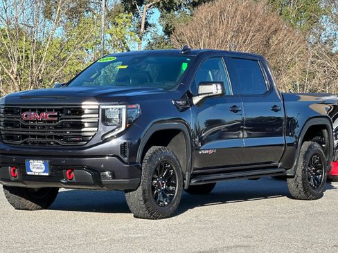 Used 2022 GMC Sierra 1500 AT4X AWD/4WD image 8