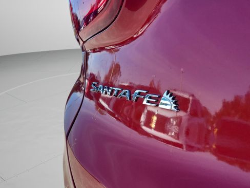 Used 2019 Hyundai Santa Fe Ultimate image 6