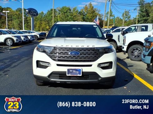 Certified 2022 Ford Explorer XLT w/ Equipment Group 202A image 2